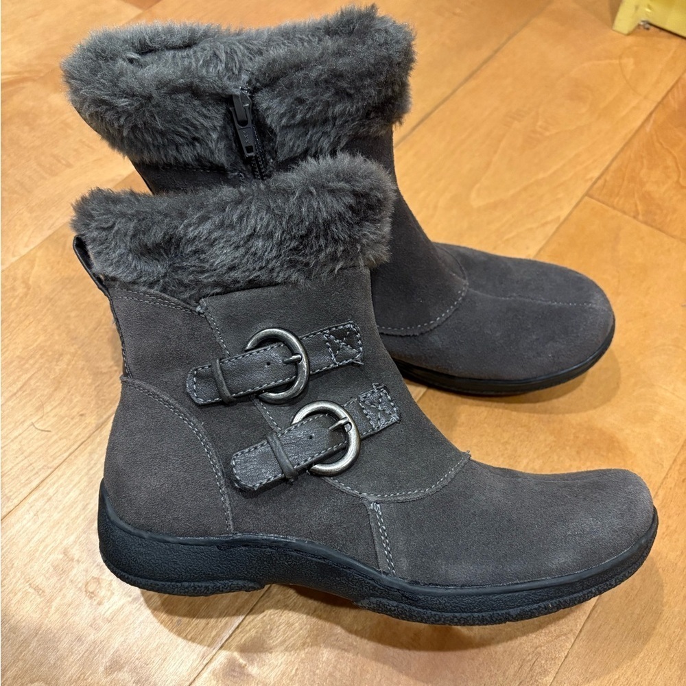 Baretraps Harleen suede booties faux fur lined trim gray sz 6.5